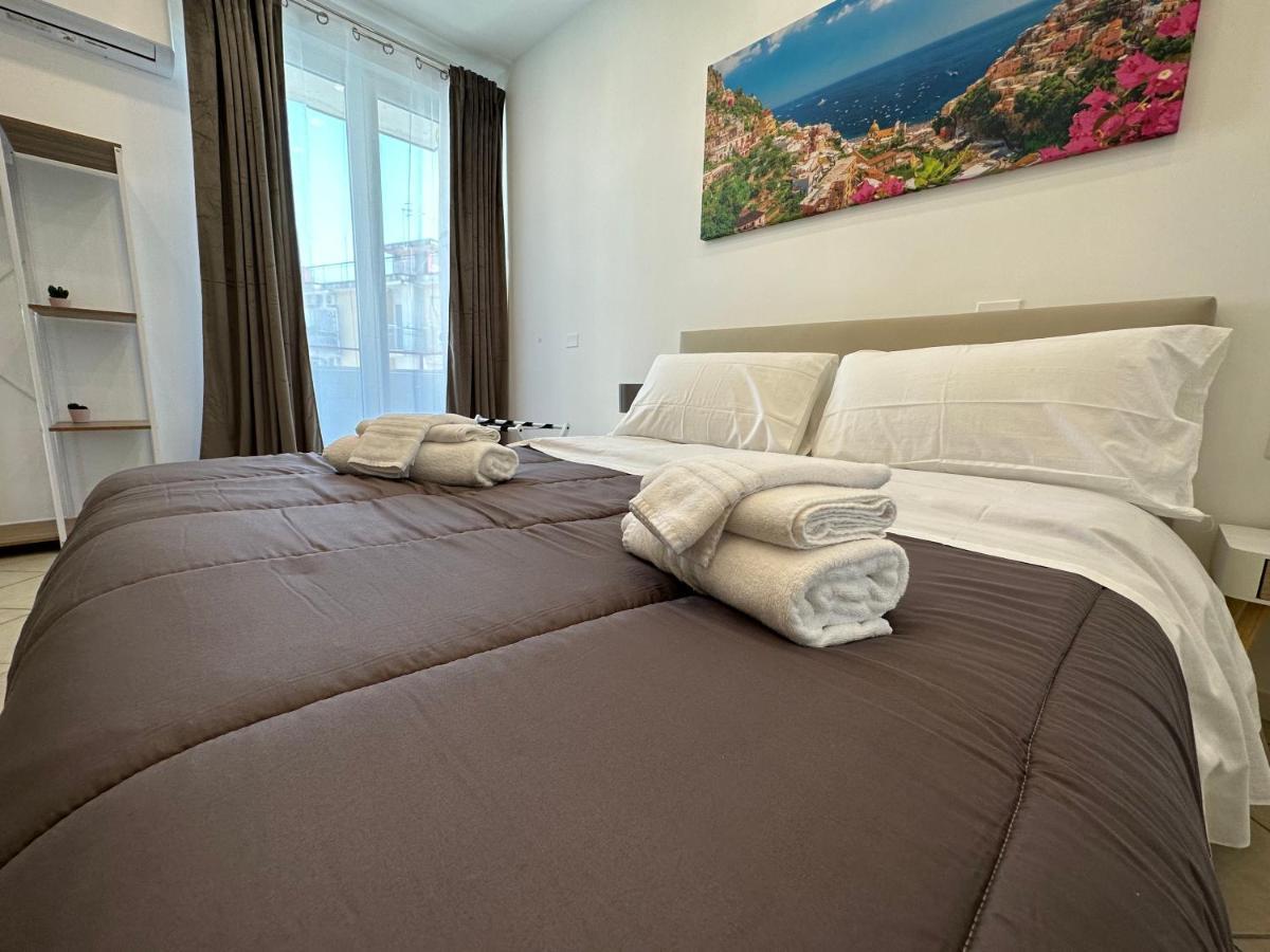 B&B Off Rooms And Relax Napoli Ngoại thất bức ảnh
